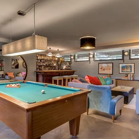 Large Peaceful For Mountain Adventures! Perfect For Flegere And Grand Montet Skiing Chalet